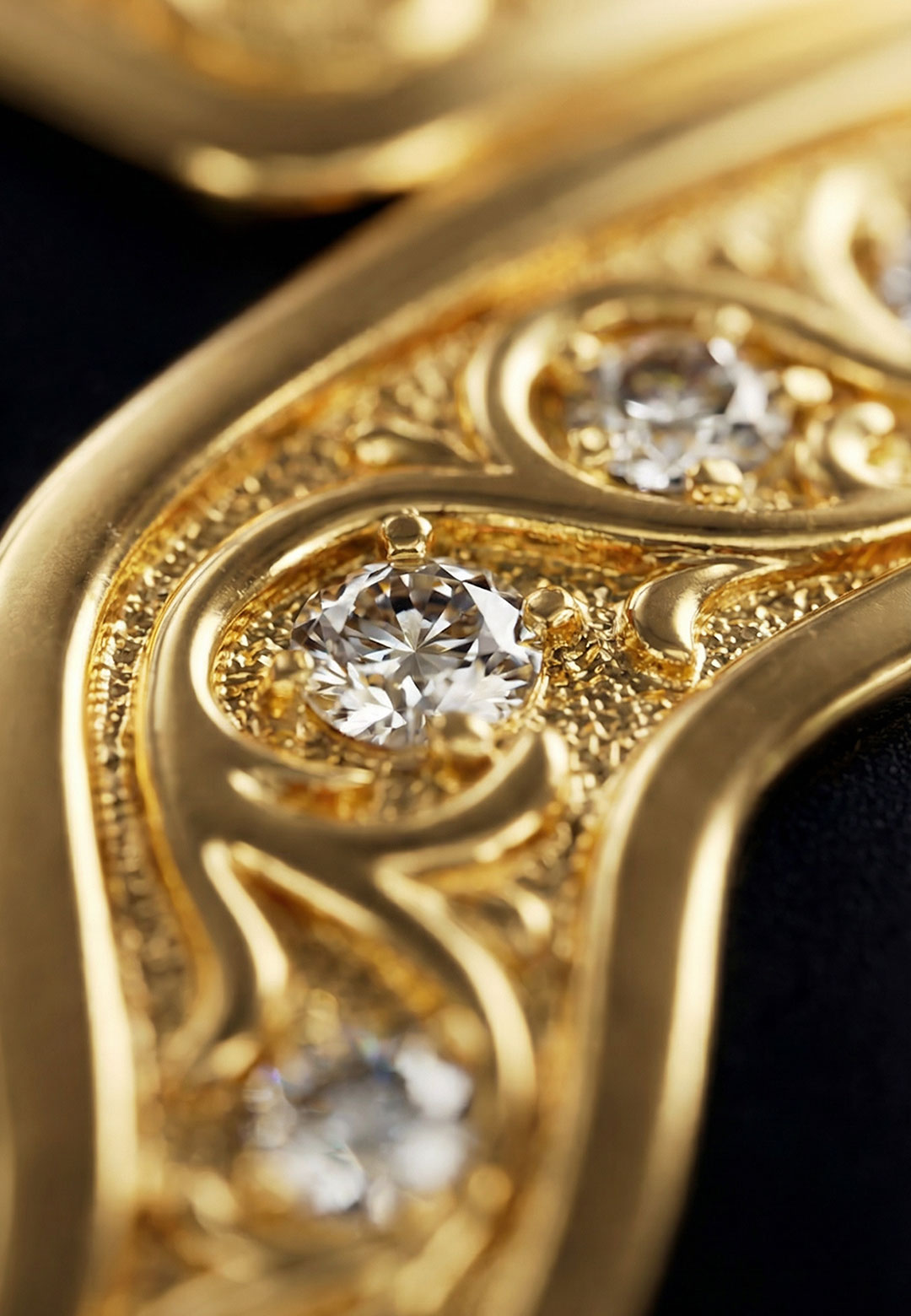 Драгоценные камни Custom Robot Unitree G1