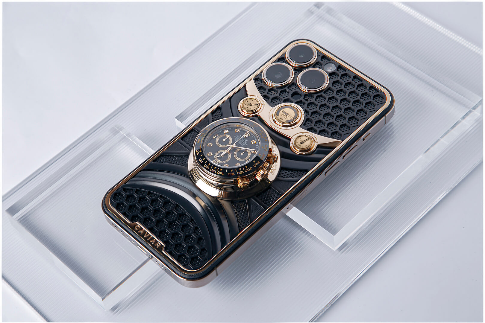 Caviar показал первый iPhone 14 Pro со встроенным Rolex Daytona