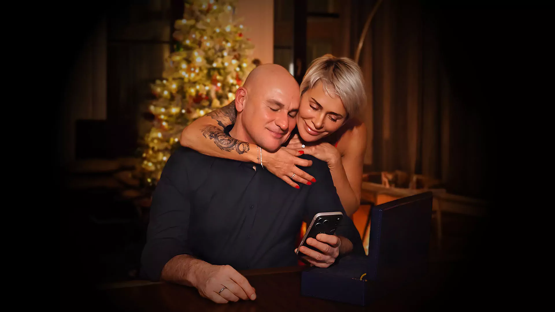 Caviar создал персональный iPhone Nightwing для Радислава Гандапаса